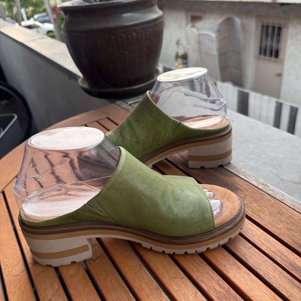 Salvia Olive Green Leather Slide Sandals With Chunky Heel Size 38/7.5